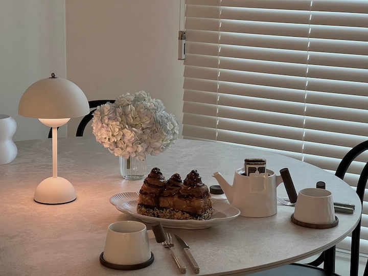 Katsura Wood Handle Ceramic Teapot Set user photo