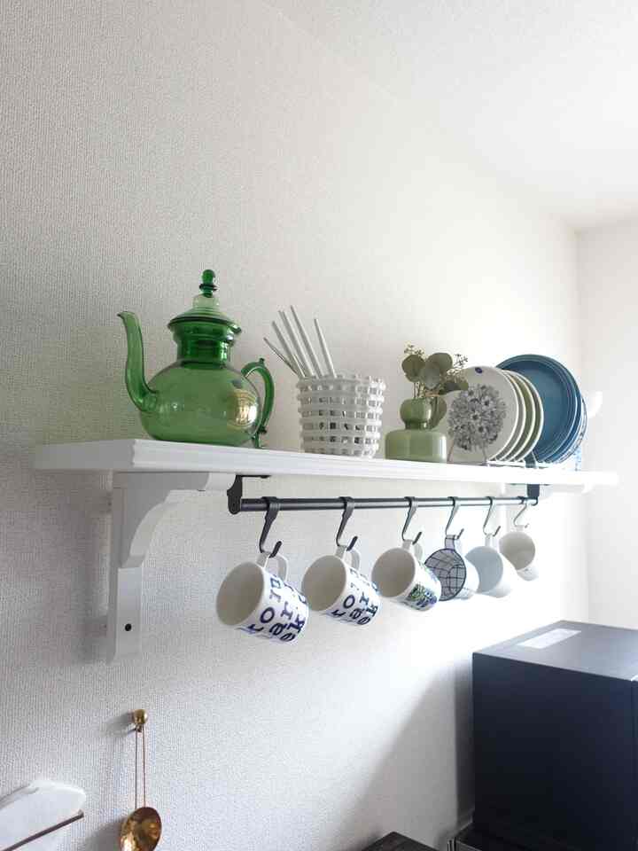 キッチンは北欧のものが多めです。
狭いので、IKEAの飾り棚を活用してます。

#marimekko #ittala #arabia 
