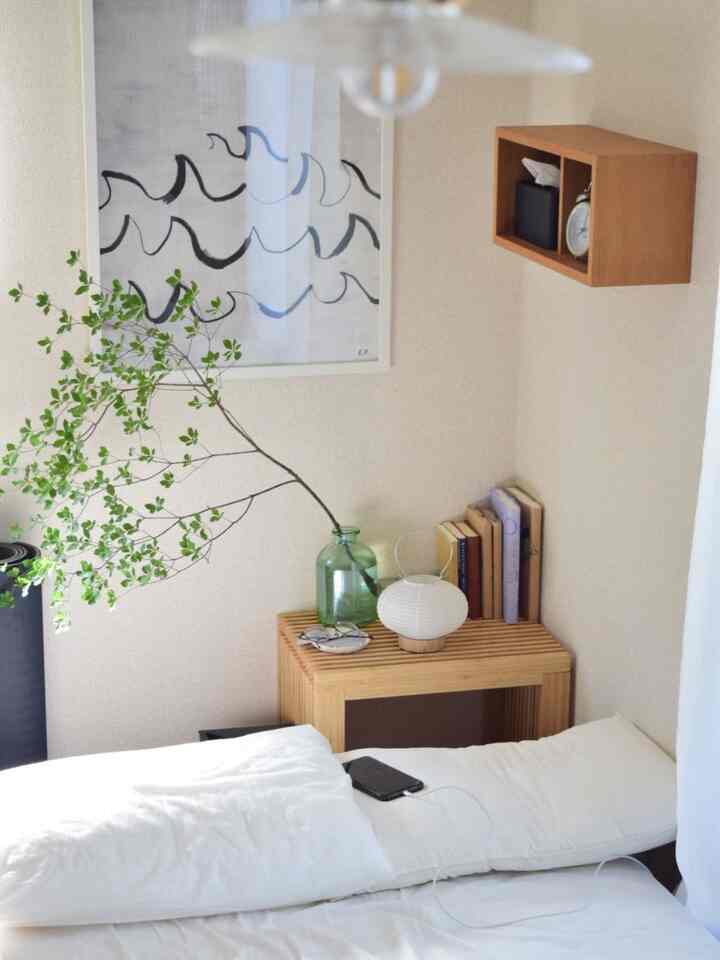 無印の厚みのある枕に変えてから、寝心地良くなった気がする🛏️
#ベッドインテリア 