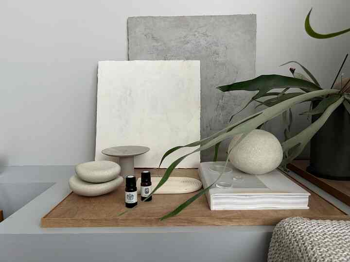 Aromas and incense help me to improve my condition. It also depends on the season, weather, and mood.
The aroma stimulates the brain and improves the autonomic nervous system and the five senses.

#fivesenses
#incense
#aroma
#incense
#adjustmentzone