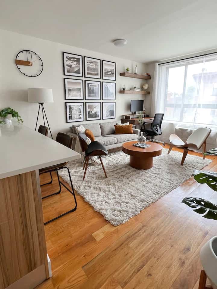 Finding serenity in my white wooden living room, perfectly paired with lush plants! 🌿✨ Credit: @DefinitelyAGun #Planterior #CozyVibes #HomeSweetHome
