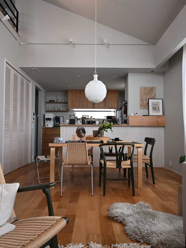 夏のダイニング。グリーンのチェアとpk1。そして白のタイルがさわやかで好き🫶
#リビングダイニング