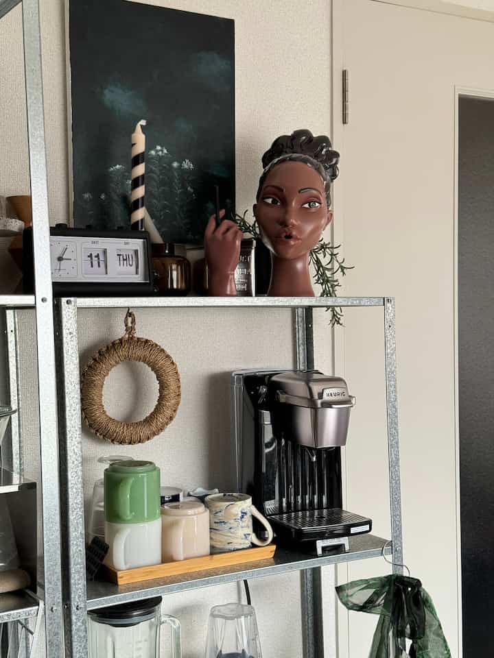 #イノセンスホルダー
#キッチン
#ダイニング 
#ダイニングインテリア 
#一人暮らし 
#一人暮らし部屋 
#1LDK 

このイノセンスホルダーめちゃめちゃかわいくてお気に入り🫶