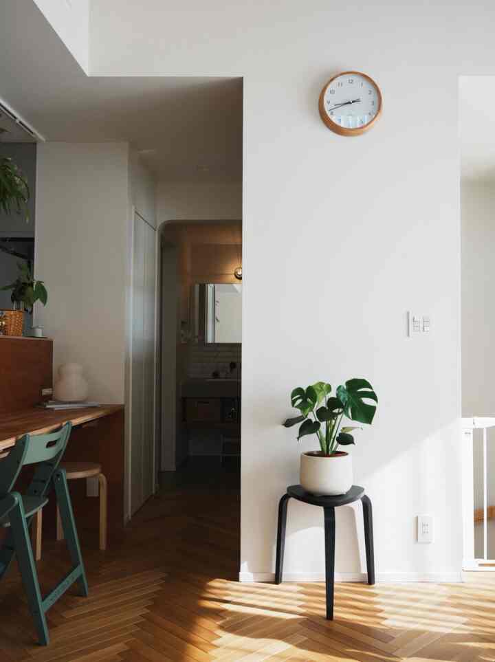 Sille Ikea memiliki desain yang bagus dan sangat mudah digunakan.
Sepertinya sekarang lebih murah lagi 👀

#IKEA #IKEA照明 #スツール #ヘリンボーンフローリング #ラワン #リビング #植物