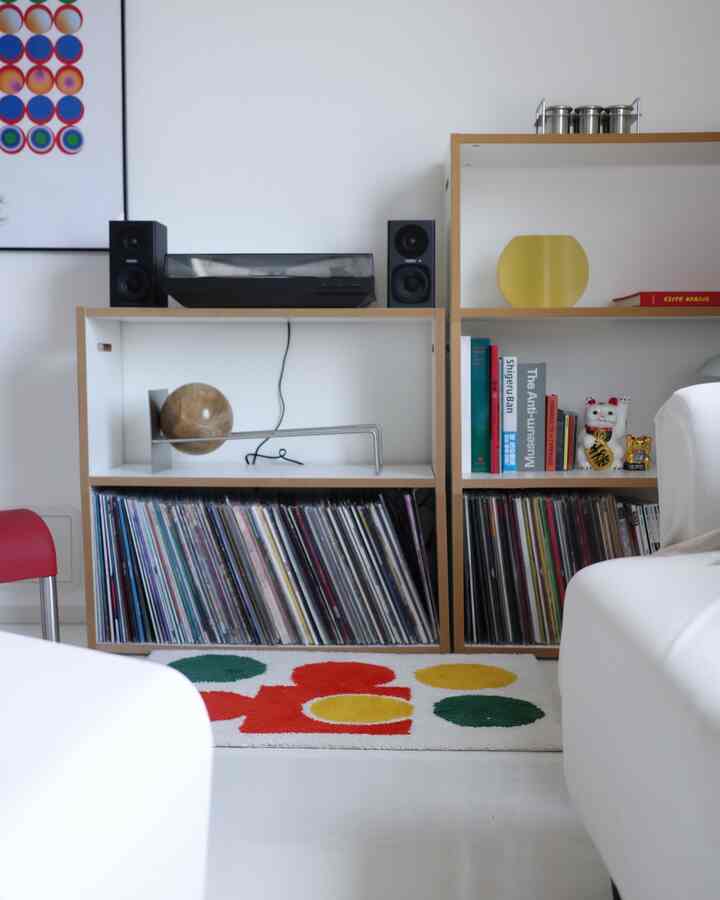 配線ごめんなさい
#シェルフ #LP #ブックエンド #ラグ