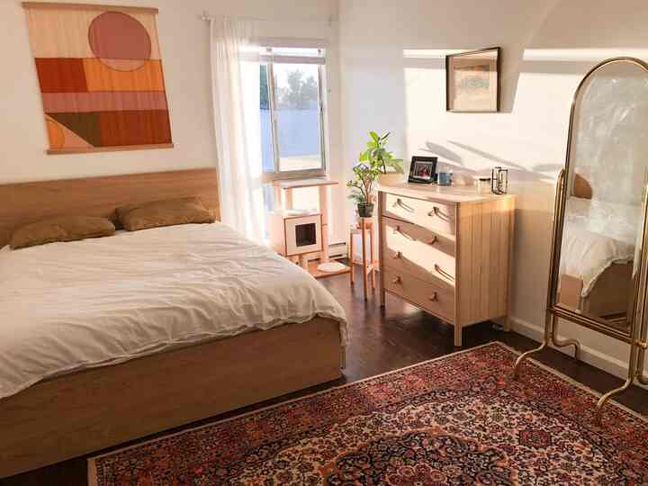 Embracing warmth and comfort in my bright-wooden sanctuary! 🌟💛 Credit: @Kfurt13 #CozyBedroom #WarmthAndComfort #HomeSweetHome