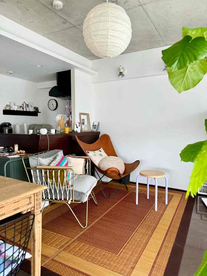 オットマン欲しいけど今のところIKEAのスツールで我慢してます😂
#IKEA #オットマン #スツール #い草ラグ #ラグ 