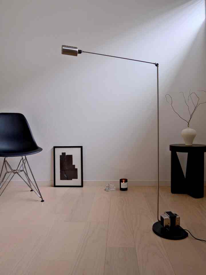 リビング
#ミニマルな暮らし #北欧モダン #北欧インテリア #シンプルな暮らし #インテリアコーディネート #アートのある暮らし