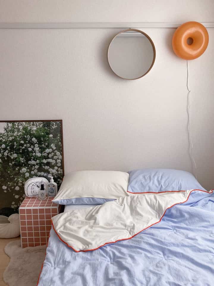 Aku mengeluarkan kasur musim panas


#1ldk #ベッドルーム #ミッドセンチュリーモダン #タイルテーブル #tiletable #midcentury #賃貸インテリア #ひとり暮らし