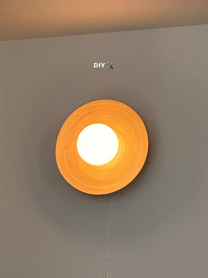 じつはこの照明DIYです☺️IKEAのデコレーショントレイをくり抜いてます #IKEA #IKEA照明 #IKEAハック #間接照明 #DIY #DIY照明