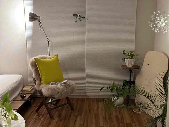 読書にピッタリなスペース📚
すのこマットレスがちょい置きできて便利です◎

#読書スペース
