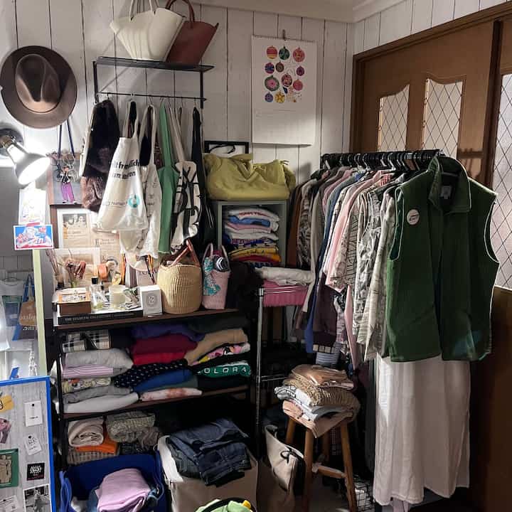 Tシャツ増えてきたからエケートもう1つ欲しいな
#収納 #クローゼット #洋服 #IKEA