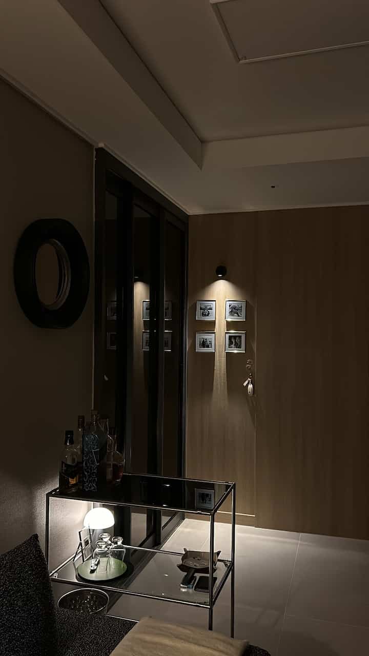 LED COB パロス ワイヤレス壁灯 充電式ライト［2色］を使ったコーディネート 3