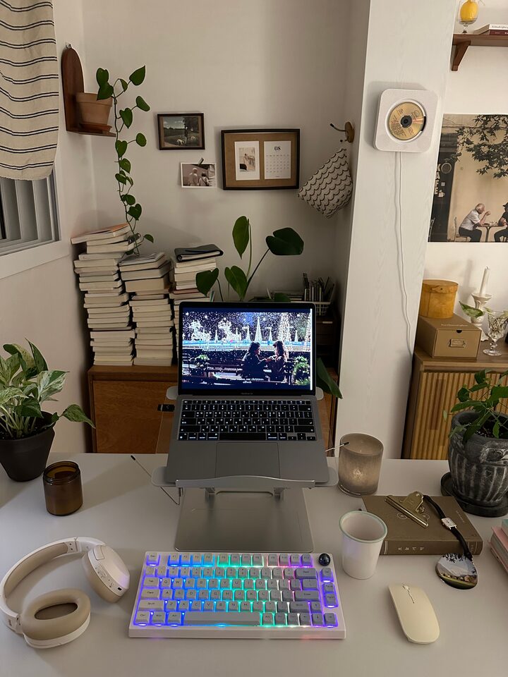 short form carousel card thumbnail