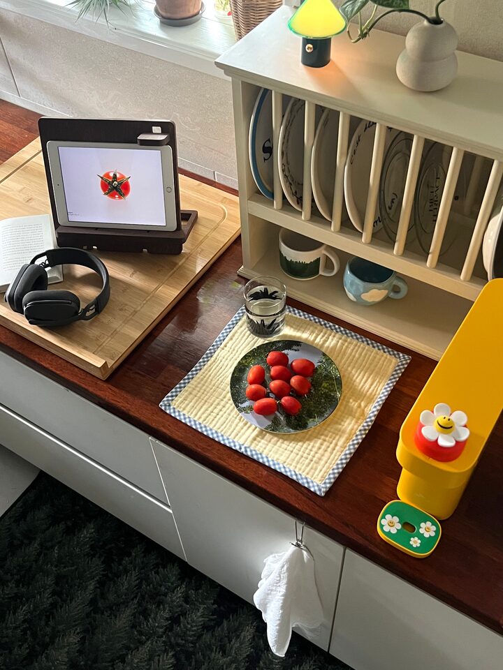 short form carousel card thumbnail