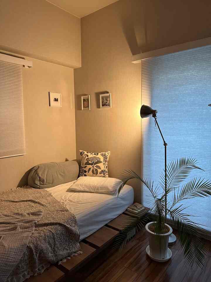 8畳弱の狭いお部屋だからこそ、
余白があると心地よいです　♡

#部屋の余白

