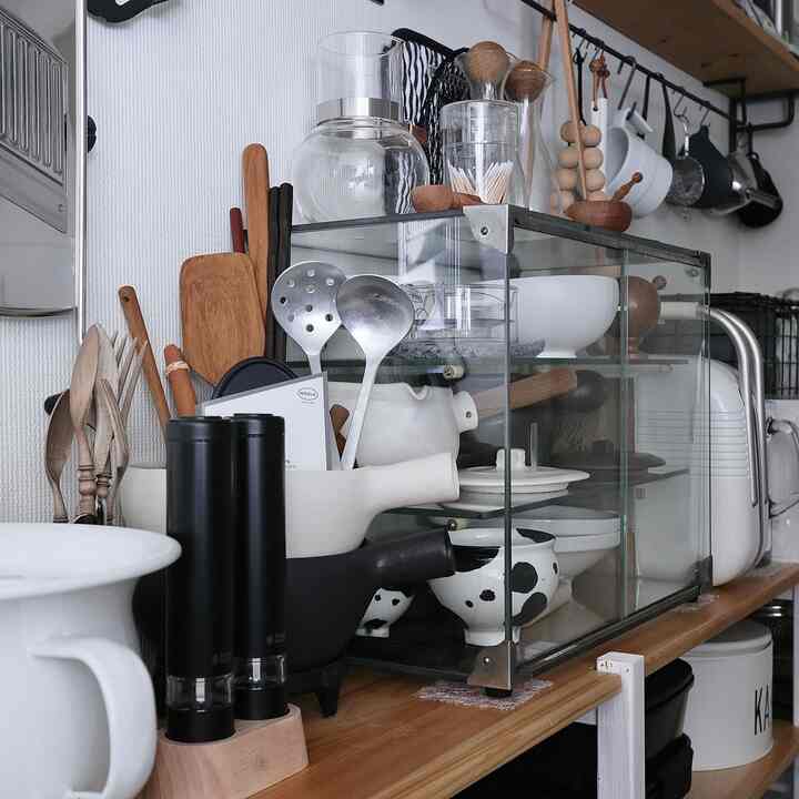 やっと理想的な穴あきお玉に出会えました✩

photo by @amipama_

#キッチン
#kitchen
#台所
#日々の暮らし
#暮らしを楽しむ 
#暮らしの記録 
#当選品
#russellhobbs 
#すきなものに囲まれて暮らしたい 
#好きなものに囲まれた暮らし 
#キッチン道具大好き 
#藤本里衣子 
#鈴木環
#濱岡健太郎
#森のおこぼれ
#ミックスインテリア
#アンティークのある暮らし
#古いものがある暮らし 
#古道具のある暮らし 
#ガラスケース 
#海外インテリアに憧れる
#インテリア好き 
#暮らしの道具 
#モノトーン雑貨
#こどものいる暮らし
#マンション暮らし 
#マンションインテリア
#eosm100

・
・