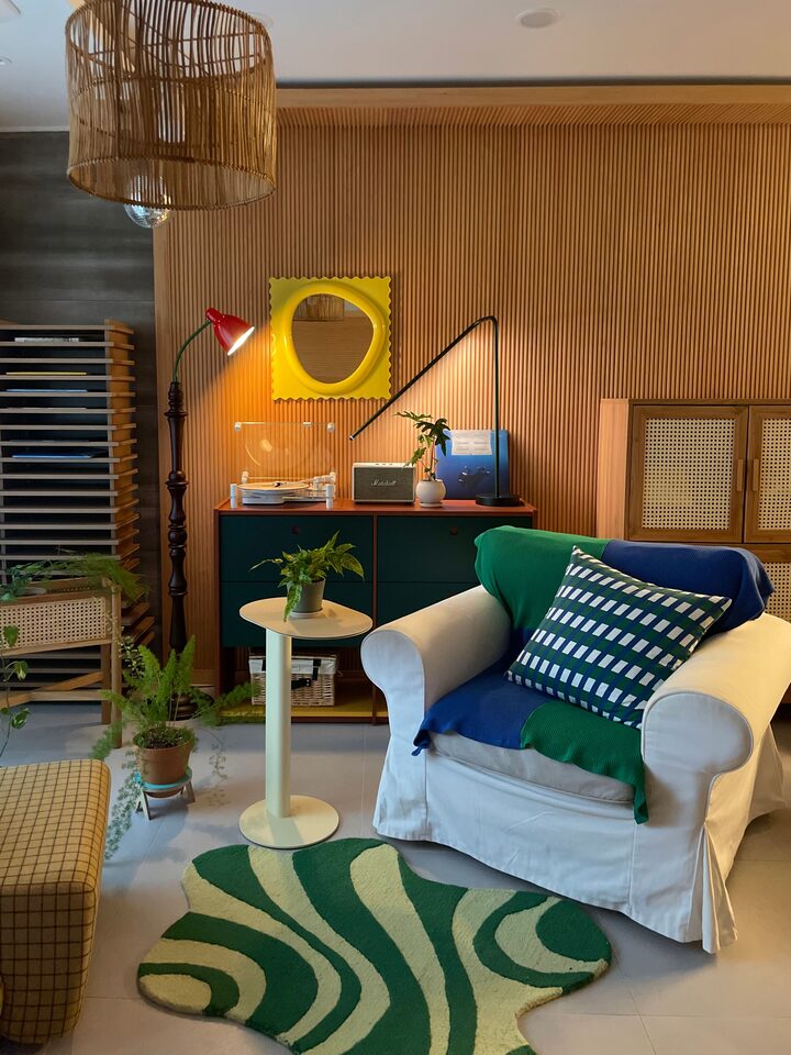 short form carousel card thumbnail