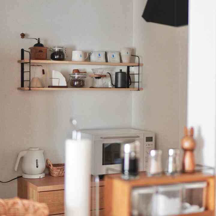 お気に入りのコーヒー棚
最近はアイスコーヒー用の豆を増やしました🧊

#コーヒー・ティー用品 #キッチン #棚 #シェルフ #ウォールシェルフ 