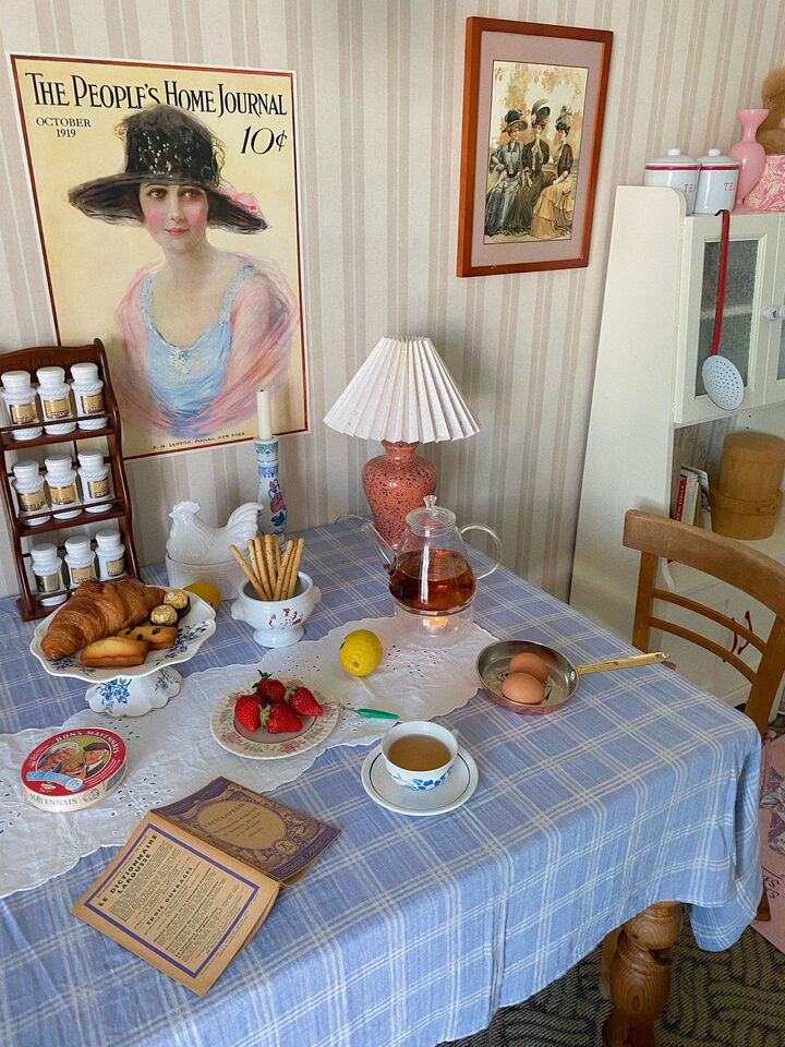 short form carousel card thumbnail