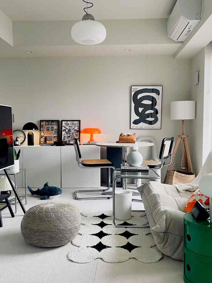 Aku akan segera pindah! !
Kalau aku pindah, kuharap bisa posting dari awal bikin ruangan  #スタンダードプロダクツ #2K #2人暮らし #犬がいる暮らし #ロゼトーゴ #リーンロゼ #チェスカチェア #IKEA  IKEA} #IKEA棚 #누비지오 #이불 #차렵이불 #여름이불 #시어서커 #미드센추리  자요 } #여름침구 #침실인테리어 #침대꾸미기 #인테리어 #홈스타일링 #집꾸미기 인테리어} #이불추천 {25 # 시어서커이불} #여름이불추천