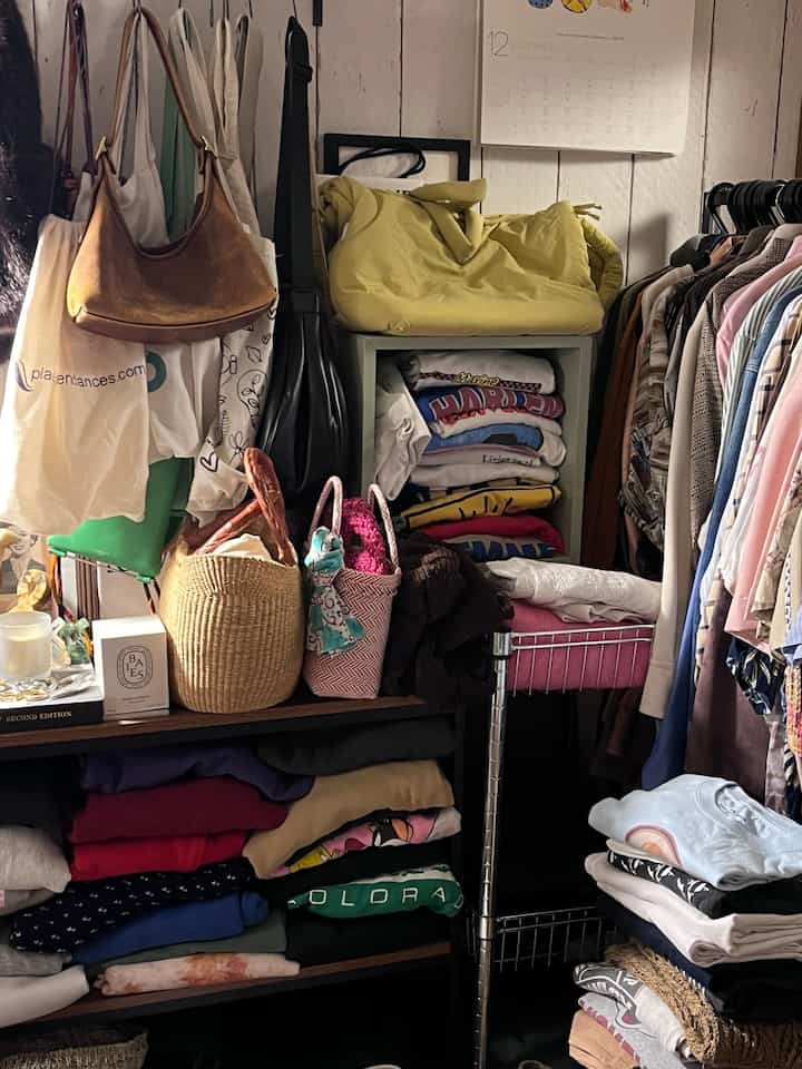 IKEAのエケートTシャツでパンパンになってきてしまった笑🫣
一軍を整理しないと💦
#クローゼット #IKEA #収納 #洋服