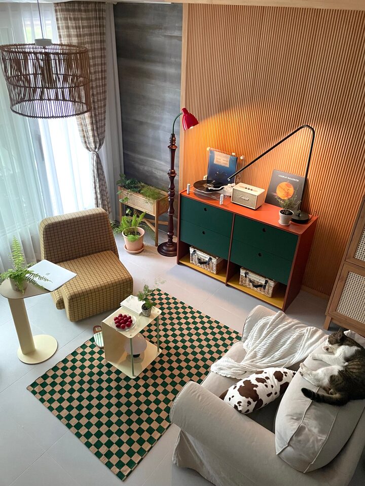 short form carousel card thumbnail