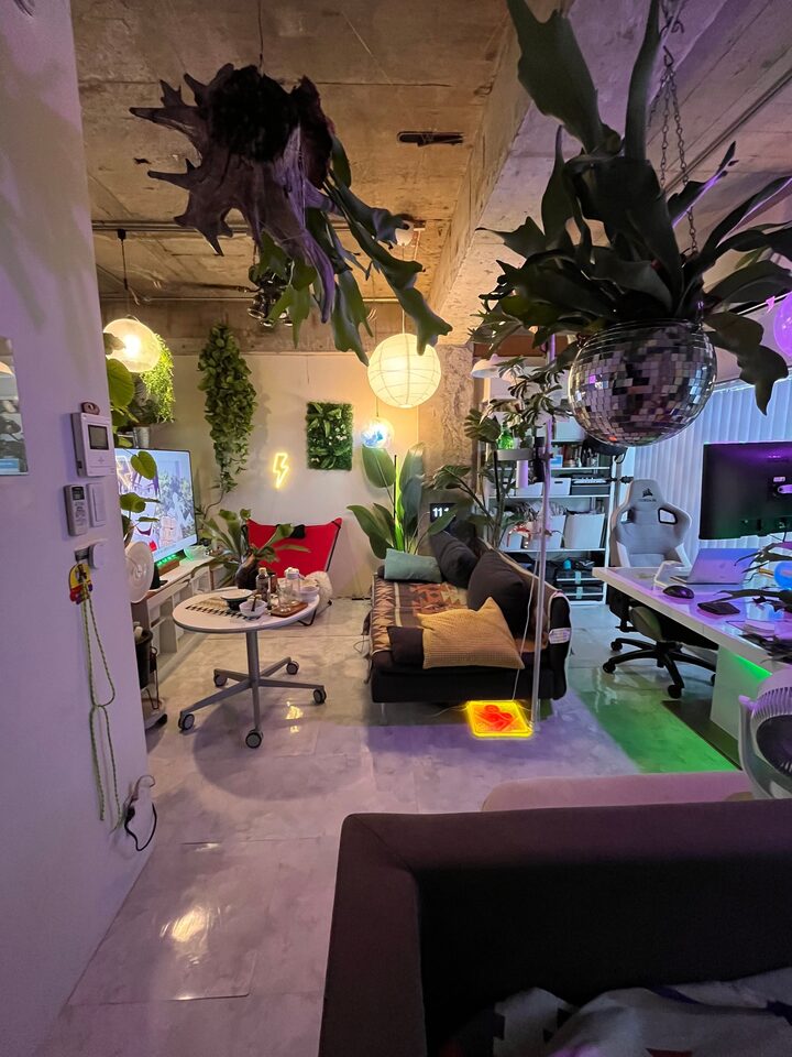 short form carousel card thumbnail