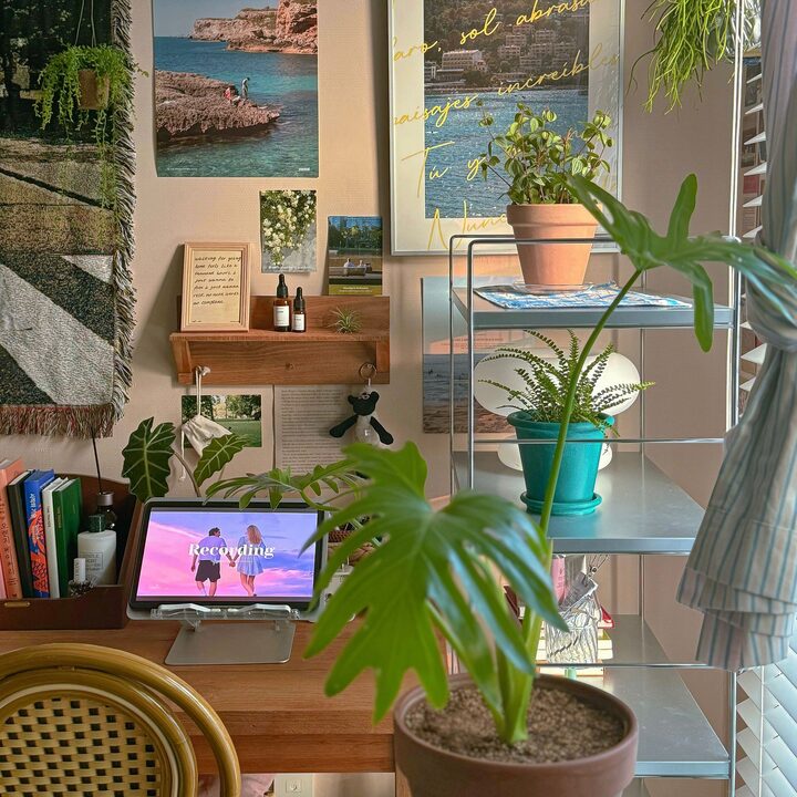 short form carousel card thumbnail