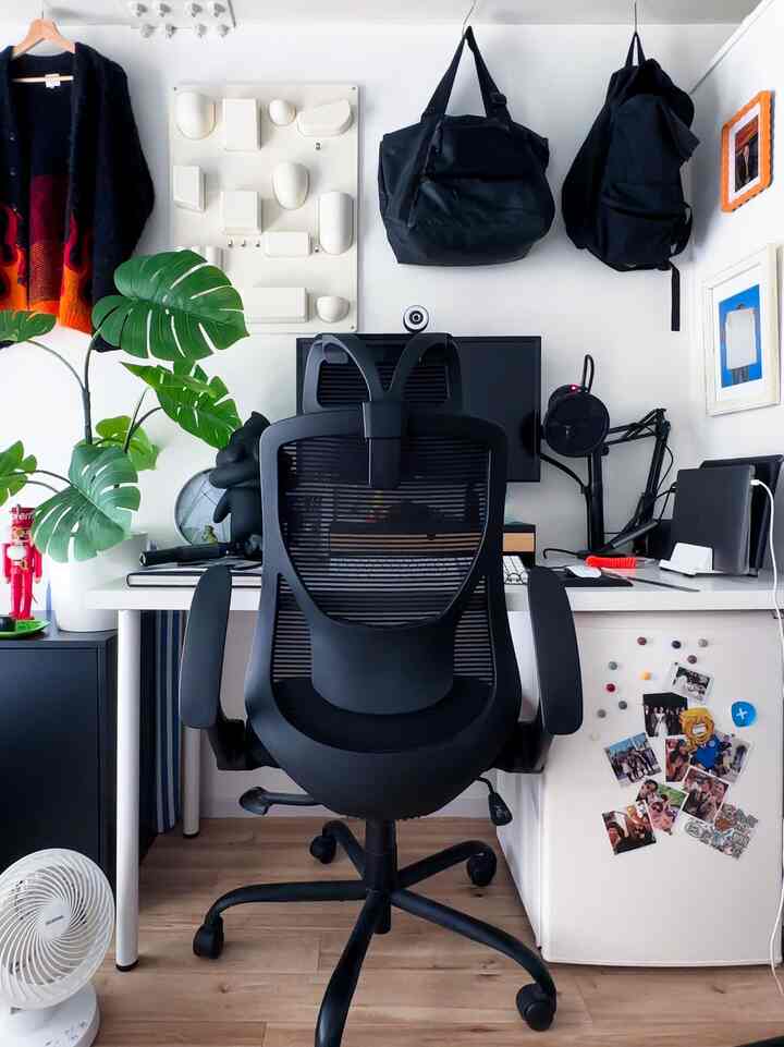 ずっと壁に飾りたかったウーテンシロをついにゲット🙌
でもこれ実はTEMUで買ったソックリさん…
いつか余裕ができたらデザイナーに敬意を払う意味でも、本物をゲットしたい…🔥

#ウーテンシロ #インテリアデザイン #モダンインテリア #TEMU購入品  #壁飾り #いつかは本物