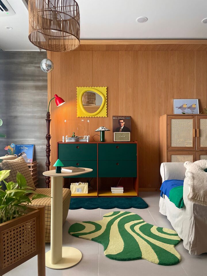 short form carousel card thumbnail