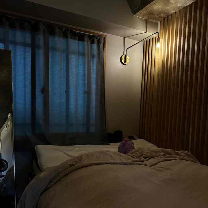 よく眠れるベッドルーム
寝具は基本トゥルースリーパー
我が家にかかせないGooglehome

#トゥルースリーパー
#ブラケットライト
#Googlehome