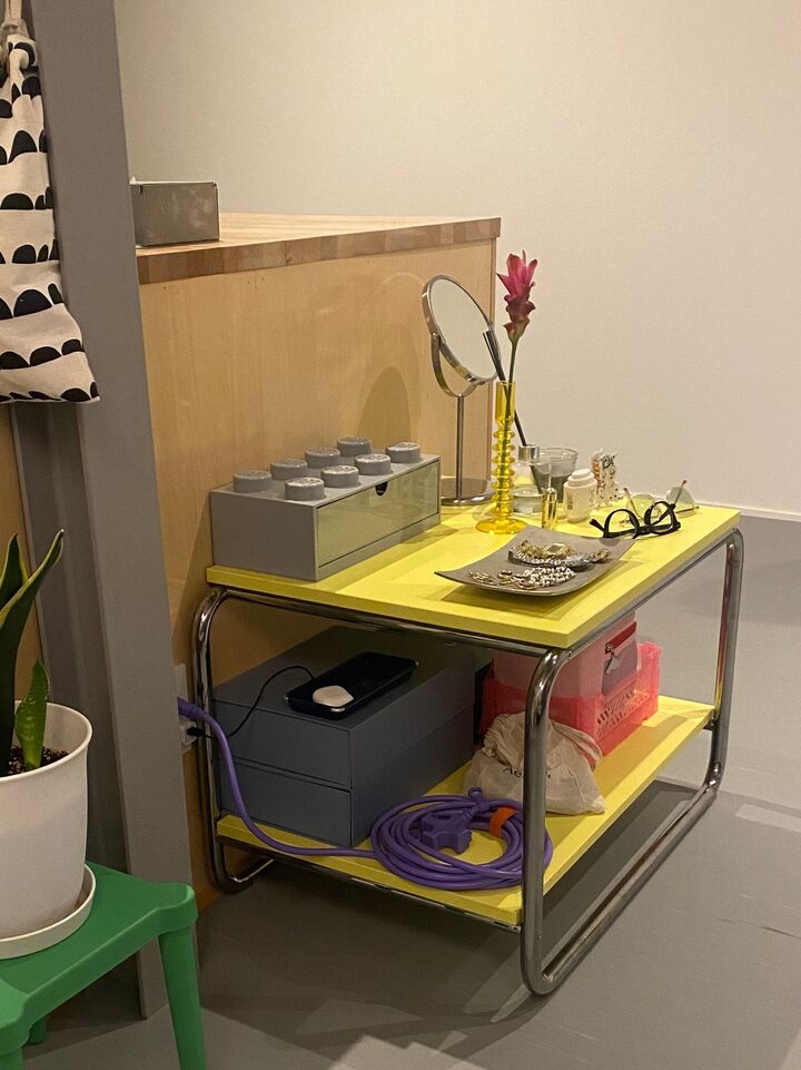 short form carousel card thumbnail