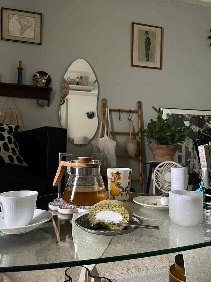 Homemade matcha rolls 🍵
#living room #お家 #おうち時間 #インテリア #ヴィンテージ #一人暮らし #一人暮らし部屋