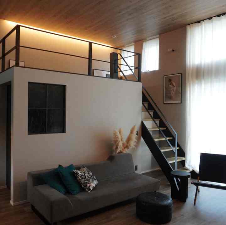 This is what the loft looks like with the lights on 💡

#living room #living #ロフト