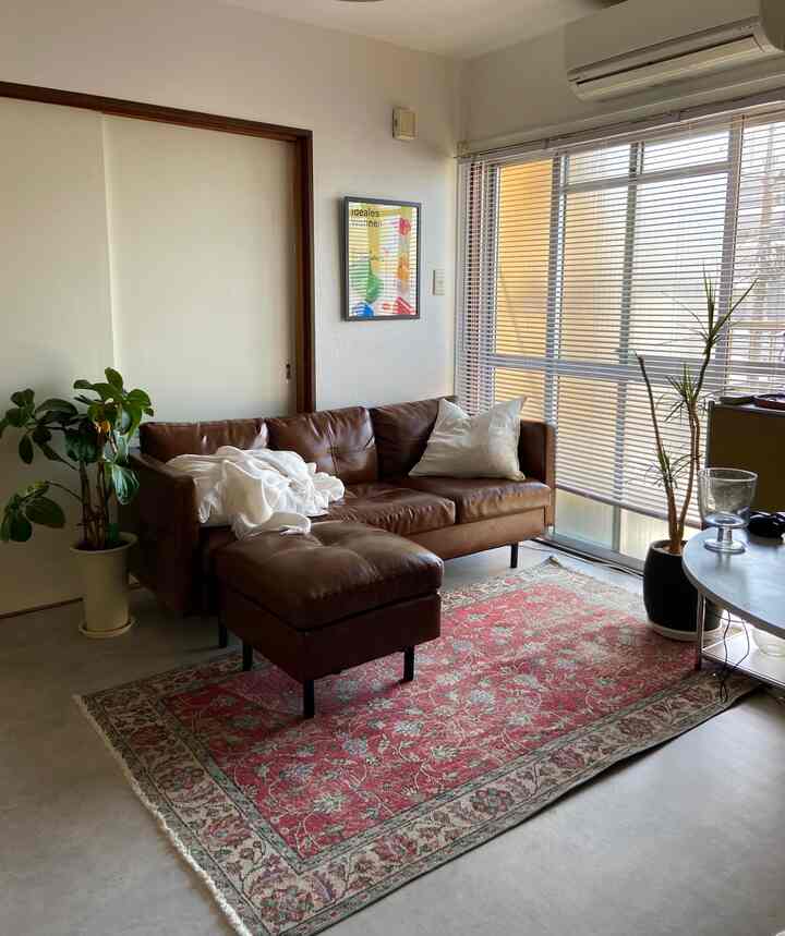 また模様替えをしようか迷い中、、
#interior #midcentury #midcenturymodern 
#marketb#lowya #ikea #bauhouse #1dk 
 #インテリア #リビング #生活感のある暮らし 
#ミッドセンチュリー #ミッドセンチュリーモダン 
#テレワーク #在宅勤務 #在宅ワーク#一人暮らし#ひとり暮らし