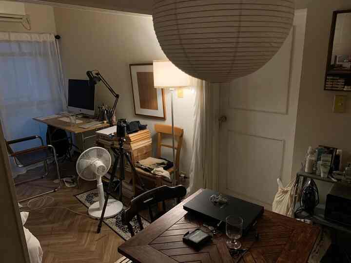 Aku agak berantakan karena pekerjaanku, tapi
Tetap saja, kami bertujuan untuk menciptakan ruang yang nyaman 🫡

#apartemen