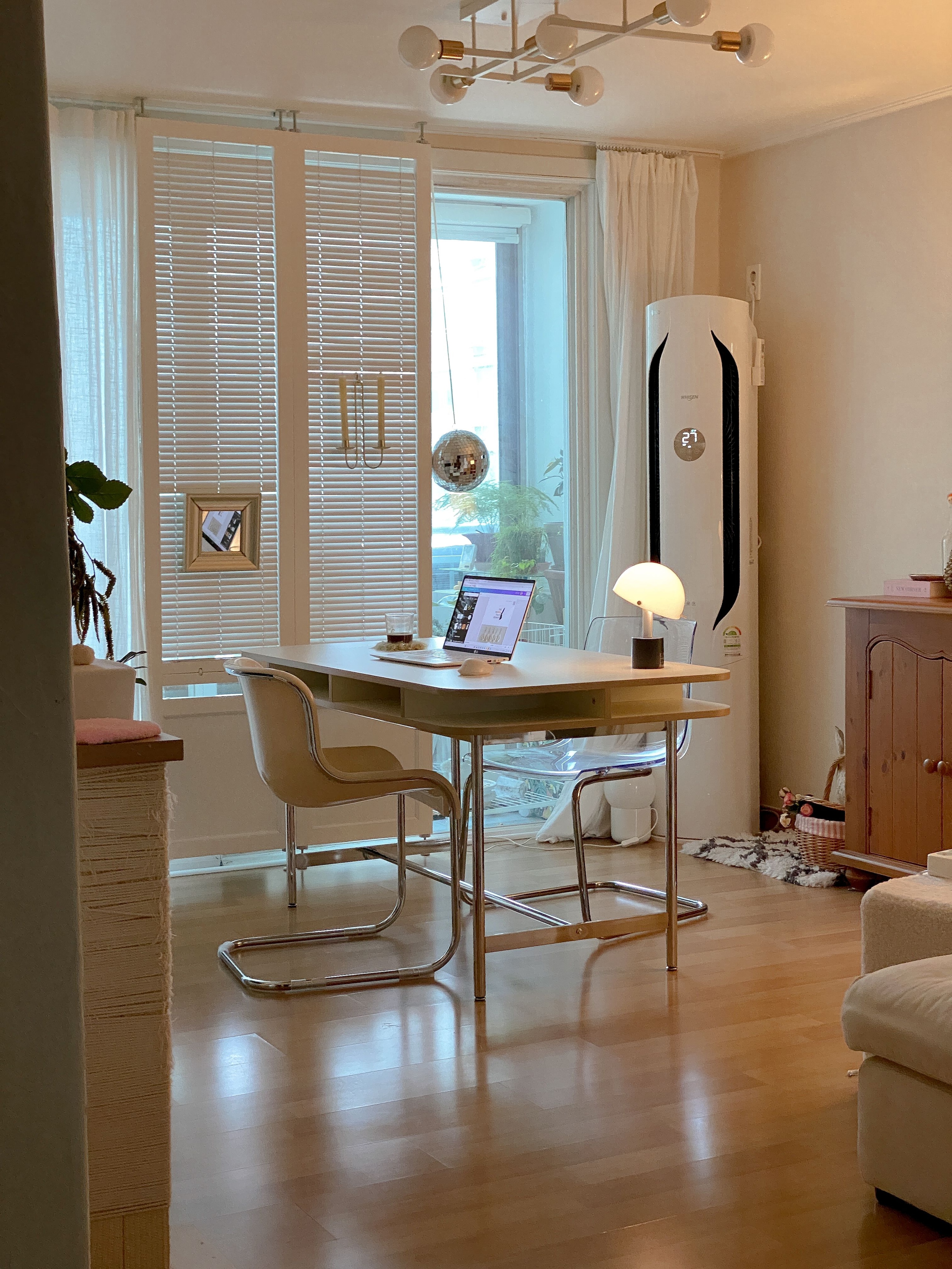 Modern Storage Dining Table user photo