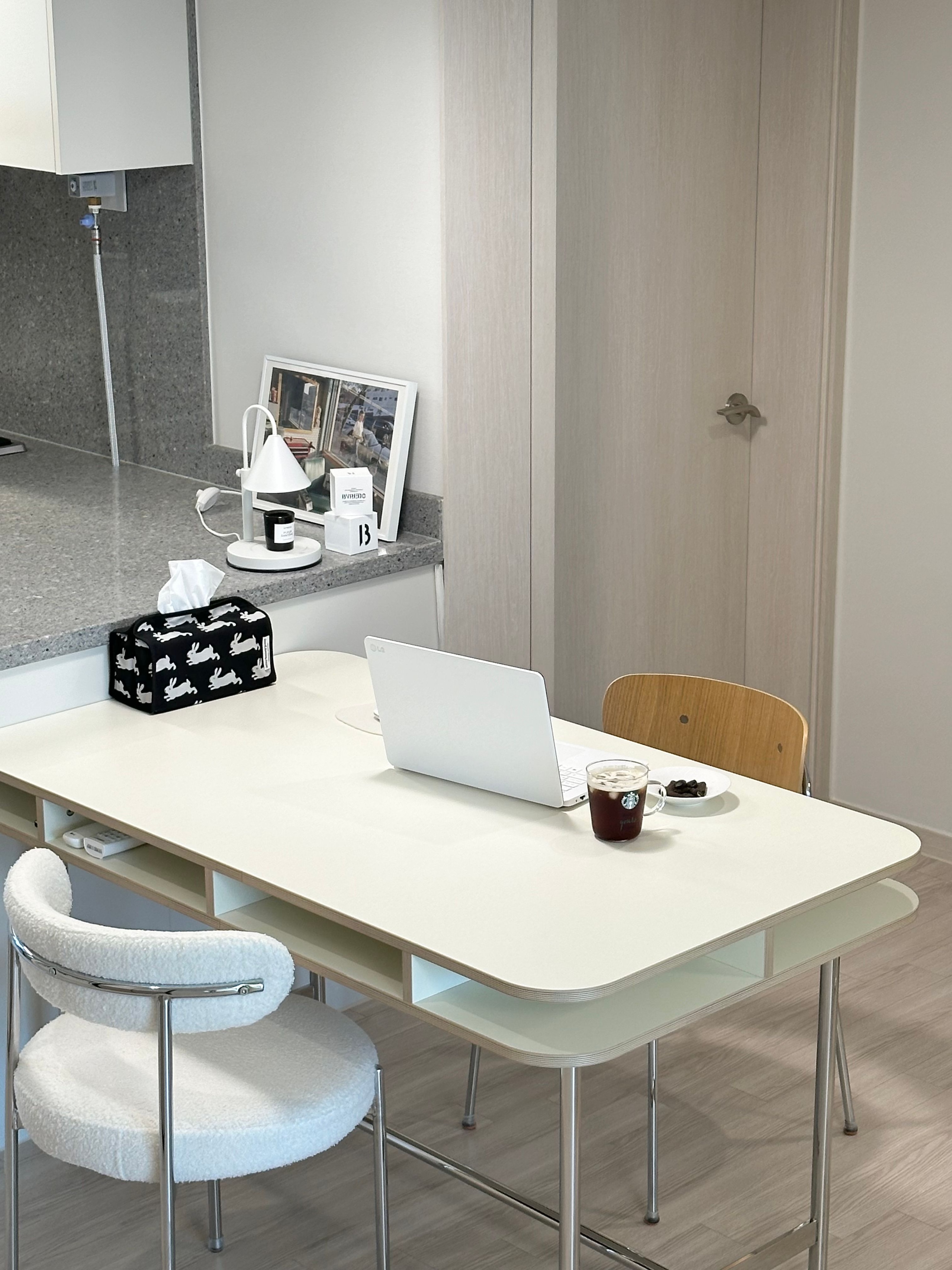 Modern Storage Dining Table user photo