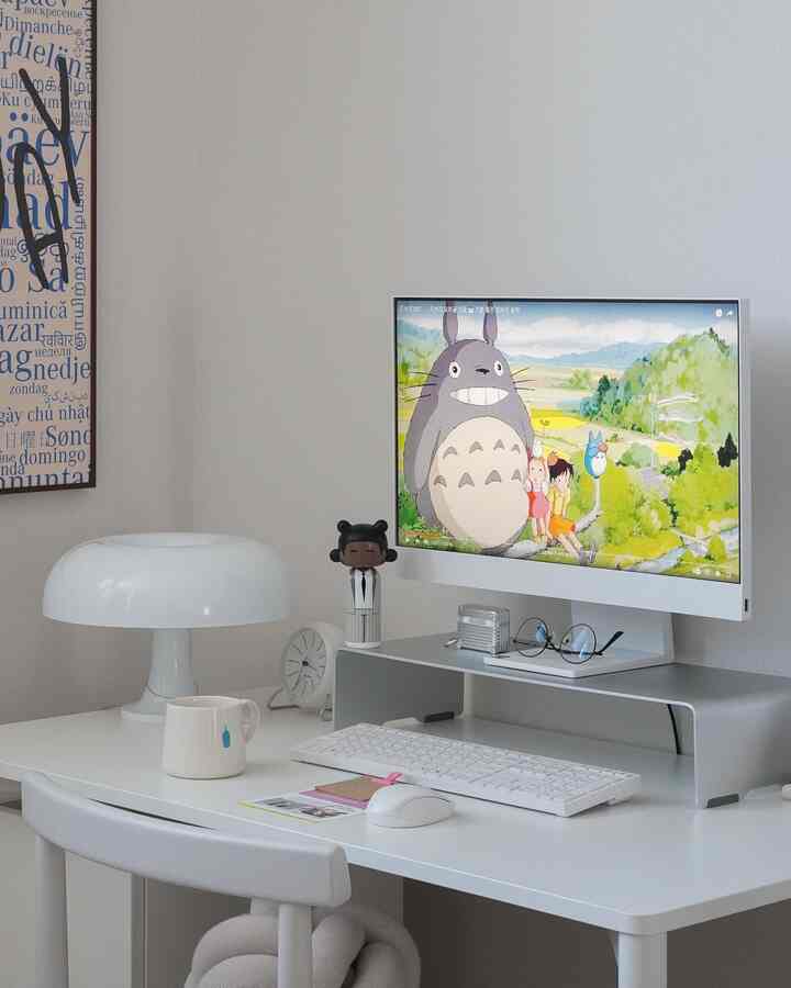 #失敗のないプレゼント
空間の雰囲気を生かすのは
家具や照明だけでなく小物の効果も大きいでしょうか？
きれいな小物をよく入れると感覚的 
インテリア効果も見られます。 
それだけ小道具は空間に特別な雰囲気を 
プレゼントする要素ではないかと思います。

空間に可愛さを与えてくれ、 
私の気分まで明るくする 
ルシカスコケシドールに会いました。
私たちの家にある木彫りの人形 
ジャン・ミシェル・バスキア！

有名なデザイナーの繊細な手で
最高級素材で作られた 
ハンドメイドの木彫りの人形だから
クオリティが良くてもとても良いことがあります。

机、化粧台、子供部屋など
どんな空間に置いても 
きれいに見えますか？

家が贈り物が悩んでいる場合
意味のあるストーリーテリングと
繊細な職人技が込められた
ルシカスの木彫り人形はどうですか？ :)

＃これは住んでいますか＃今日のシーンカット＃インテリアアクセサリー＃書斎インテリアアクセサリー＃ルシカス＃luciekaas＃ルシカスエクスペリエンス＃コケシドール＃エッグホルダー＃ウッドオブジェ＃インテリアアクセサリー＃デスクテリア＃デザイナー 