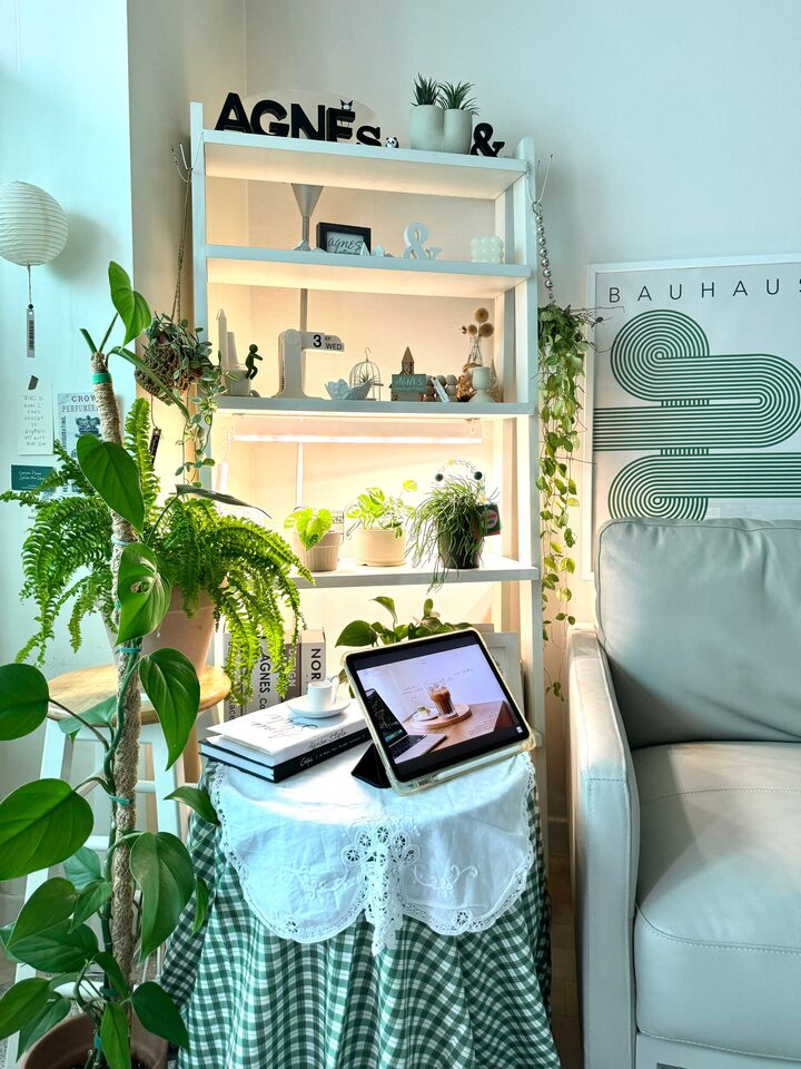 short form carousel card thumbnail