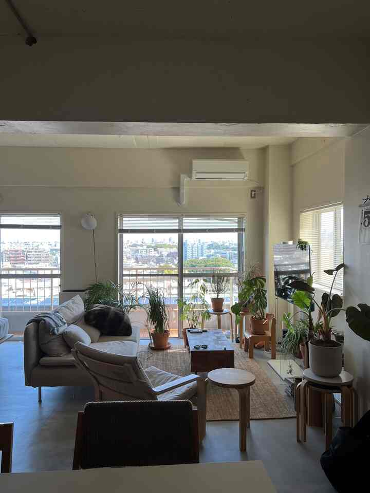 朝晩の風が、カラッとしていて気持ち良い時期ですね😊

#renovation #interiordesign #interiorstylists #interiordecor 
#vintagefurniture #海外インテリア #リノベーションマンション #ヴィンテージインテリア #ヴィンテージ家具 #ミッドセンチュリー家具 #モダンインテリア #モダンリビング #モダン住宅 #整理収納 #見せる収納 #暮らしの記録