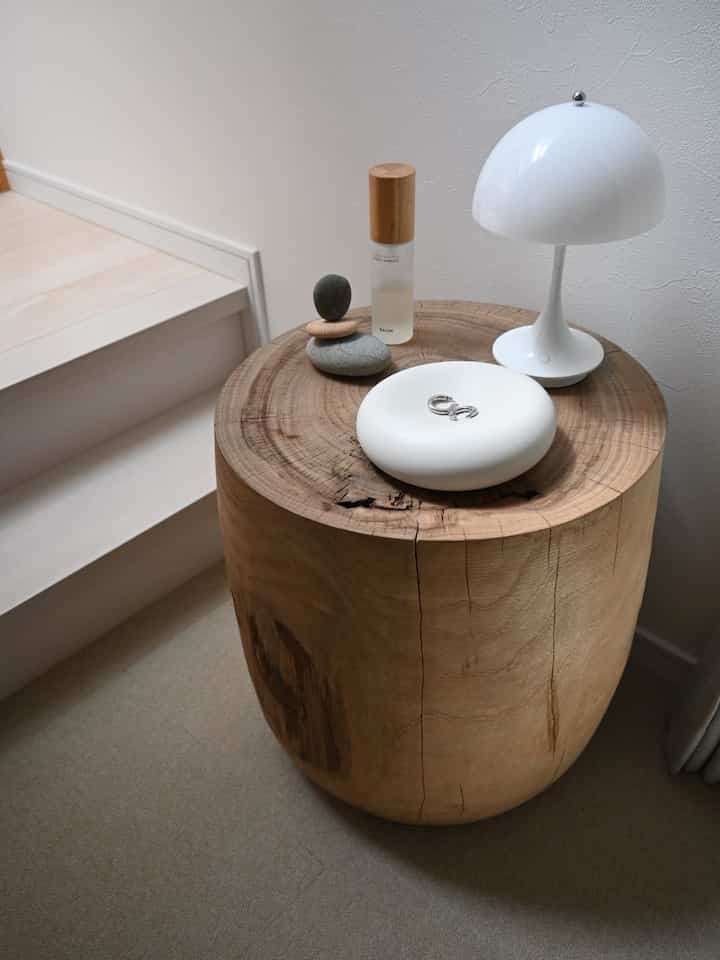 高橋成樹さんのスツールは本当に買ってよかったもののひとつ🌳めちゃくちゃ重いので移動は大変ですが😂
#高橋成樹 #narukitakahashi #louispoulsen #relaxceramics #baum 