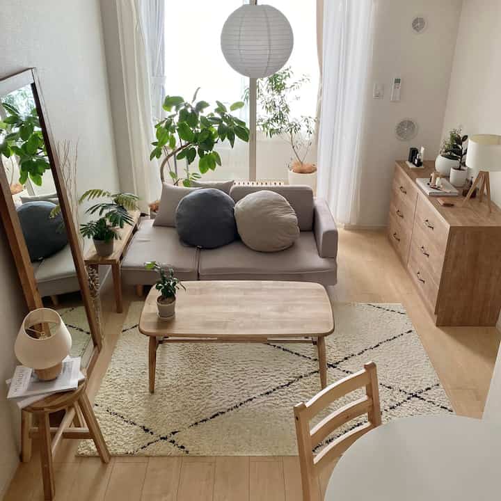 木製と観葉植物に囲まれた暮らし🌿

#北欧インテリア #ナチュラルインテリア #木製家具 