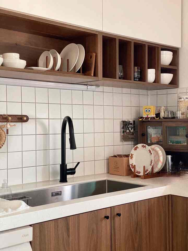 ‘ㅇㅁㅇ ㅁㅌ’ adalah barang yang menarik perhatian semua tamu yang datang ke rumah 🐟


Foto dapur terakhir sangat populer 🫶🏻

Karena butuh banyak pekerjaan 
Itu adalah tempat yang juga sangat saya sukai - 


Saya puas hari ini, jadi saya tinggal di satu tempat. 
Tuliskan satu item ✨

'Amulet Pollock' menjadi item yang memusatkan perhatian seluruh tamu yang datang ke rumah.

Saya menggantungnya di gantungan dapur, dan sangat cocok, bukan? 

Yang sudah ada terlalu besar dan itu adalah saya yang mini. 
Saya memilih 'jimat kendaraan pollack'. 
Ukuran sempurna untuk dapur! 

Desain sederhana namun lucu cocok untuk ruang apa pun,
Bagi yang merasa risih dengan ukuran besar yang ada,
Kemasannya bagus, jadi saya sangat merekomendasikannya sebagai hadiah!



#Rekomendasi hadiah bebas kegagalan #슬기로운원룸생활 #퇴근하고뭐하집 #살림수행평가 #오늘장면한컷 #오늘찾은취향 {5 #Amulet pollack} #맞팔 #오늘의가든 
#Apartemen yang dibangun #신혼집 #신혼집인테리어 #구축아파트인테리어 #화이트우드인테리어 #홈카페 #홈카페인테리어 #클래스오감리뷰 #살림팁 #주방수납 #내돈내산 #집들이선물 #매일쓰는물건 #집밥이최고 #오픈상부장 #주방인테리어 #주방용품 #마켓비 #모던하우스 #원목인테리어 #갈색집

