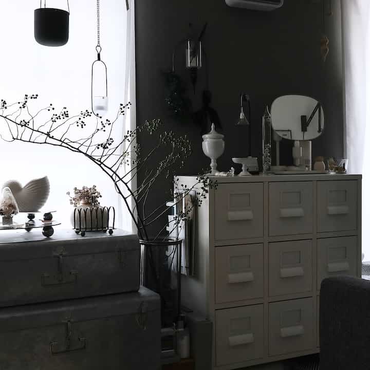 休みは あっという間に終わりますね〜

#サザエさん症候群 
#日々の暮らし
#暮らしを楽しむ 
#暮らしの記録 
#グリーンのある暮らし
#野バラ
#野ばら
#すきなものに囲まれて暮らしたい 
#好きなものに囲まれた暮らし 
#直井真奈美
#ミックスインテリア
#アンティークのある暮らし
#古いものがある暮らし 
#古道具のある暮らし 
#海外インテリアに憧れる
#インテリア好き 
#暮らしの道具 
#モノトーン雑貨
#こどものいる暮らし
#マンション暮らし 
#マンションインテリア
#eosm100

・
・
