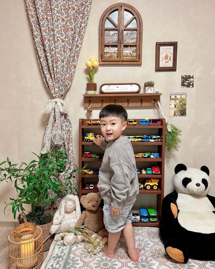 short form carousel card thumbnail