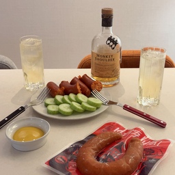 #오늘장면한컷 #오늘장면한컷챌린지 #맞팔 #맞팔해요
킬바사 소시지와 오이 조합 미쳤어요 🤗
술안주로 기가막히답니다!
기본 오리지널맛도 좋지만, 새로나온 불닭맛도 기가막혀요! 매콤한 맛과 오이의 조합이 👍👍👍
#요리 #술안주 #술안주추천 #리델 #리델하이볼 #하이볼 #하이볼잔 #탁가온 #탁가온그릇 #그릇세트 #그릇추천