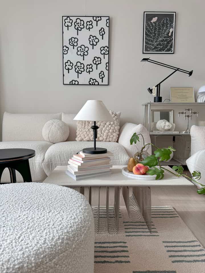 #오늘의우리집 #내반려식물 💚

Tumbuh di tegakan air selama lebih dari setahun? Tidak, ini mayo besar saja🌿 
Daunnya masih kecil, tapi masih murni. 
Seorang anak yang sedang merawat lembaran baru💚

Aku mengambil foto spontan karena aku sangat cantik saat matahari terbit haha✨✨
 
#Pelayan Pemula #🌿 #플랜테리어 #마요이 #플로리다뷰티
#Tanaman hewan peliharaan #홈데코 #거실 #거실인테리어 #블리커 #화이트소파 #부클레
#ruang tamu #livingroominterior #homedecor #homeinterior #livingroomstyling