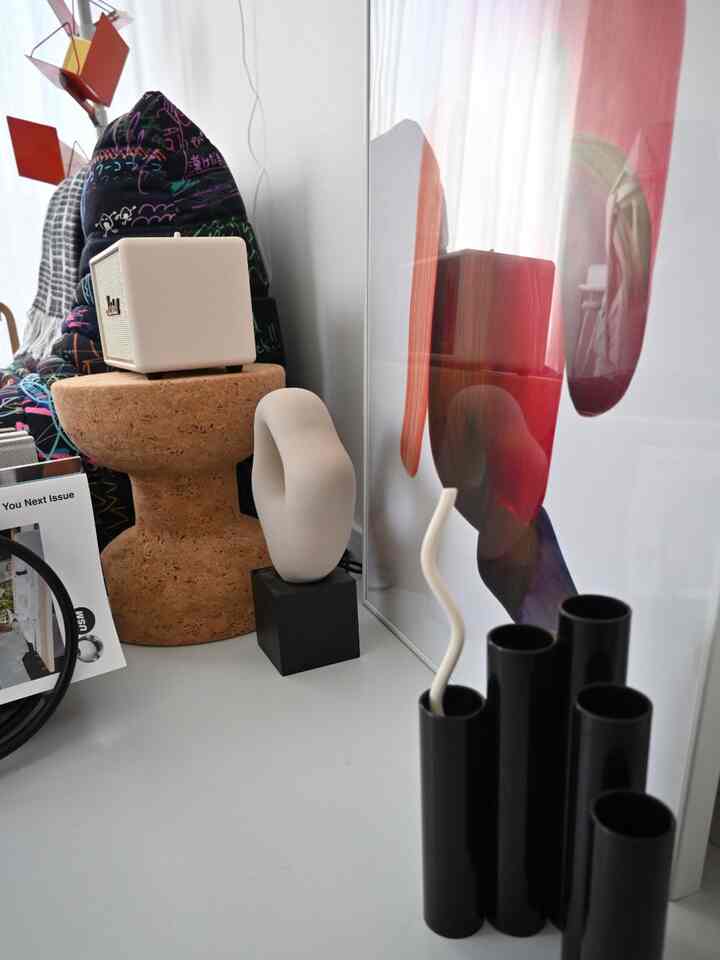 Saat aku melihat rol kameraku, terkadang aku melihat foto-foto yang entah kenapa diambil🤳(Iya kan?)
#ronanbouroullec #wrongshop #itou #hmhome #vitra #marshall #ligneroset